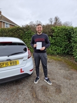 11 February 2023 - Will passed first time with just a handful of driving faults! Well done Will, that was a really good result.